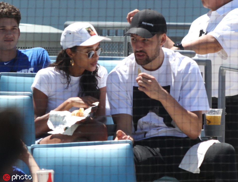 事叙事互补 事叙事互补